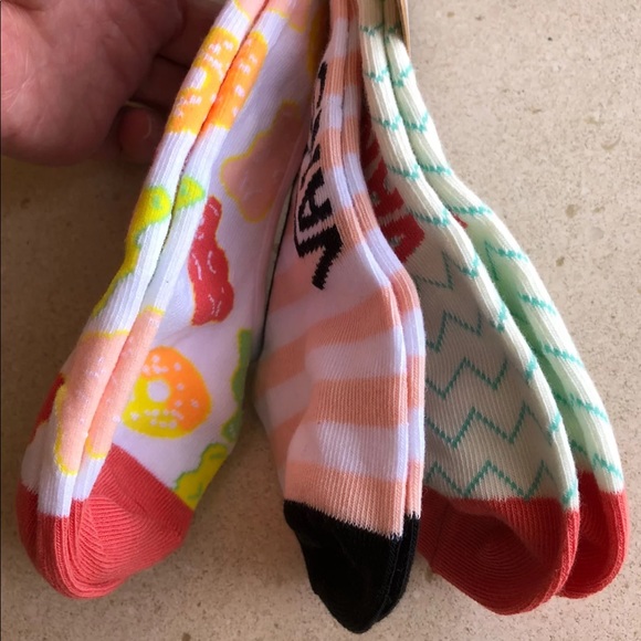 VANS 3-pair women’s No-Show Liners shoe size 7-10 - Picture 5 of 7